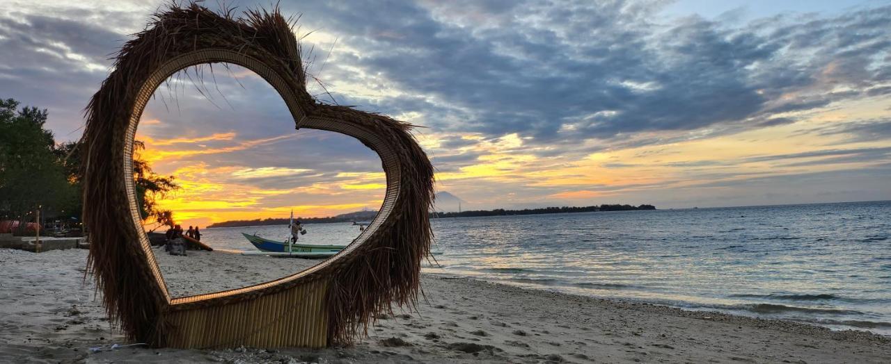 Purple Beach - Maithelia - กิลิไอร์ ภายนอก รูปภาพ