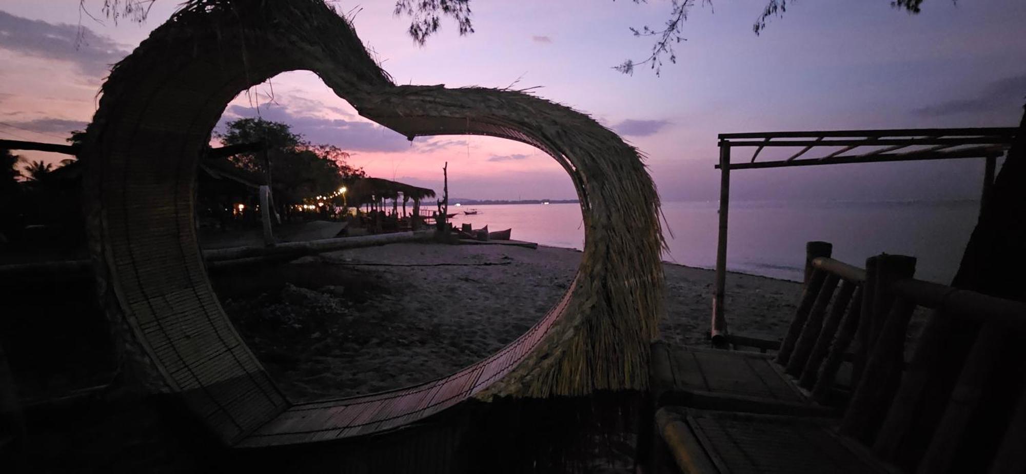 Purple Beach - Maithelia - กิลิไอร์ ภายนอก รูปภาพ