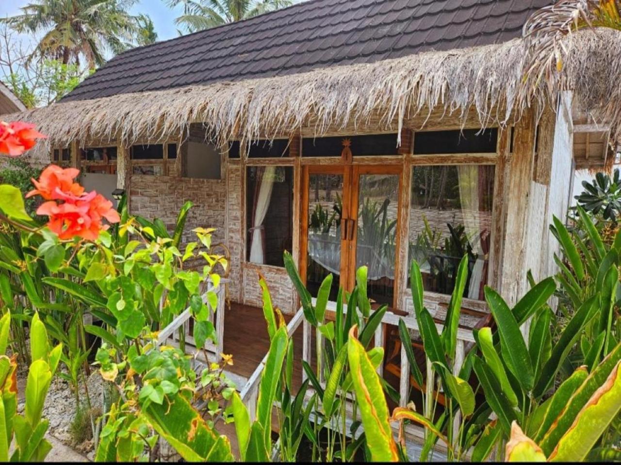 Purple Beach - Maithelia - กิลิไอร์ ภายนอก รูปภาพ